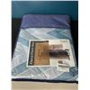 Image 1 : Lot of 1 YMY Home Collection Full/Queen Size Duvet Cover Set - Blue ZigZag Design