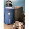 Image 4 : Lot of 1 Sendestar Double Wall Stainless Steel Insulated Water Bottle - 1.8L (64oz) - Cobalt