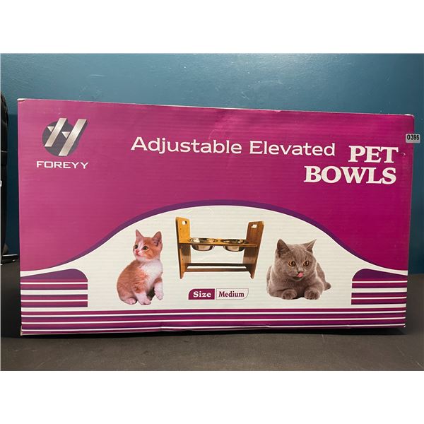 Lot of 1 Set of Adjustable Elevated Pet Food Bowls - Bamboo Wood