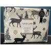 Image 1 : Lot of 1 Ultra Soft Flannel 100% Cotton Twin Sheet Set - Deer Design (Black/White)
