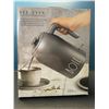 Image 3 : Lot of 1 Rae Dunn Electric Water Kettle - 1.7L - Premium Stainless Steel