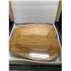 Image 3 : Lot of 1 Bamboo Cheese Board/Charcuterie Board - Apple Shaped - w/ 4 Cheese Knives - New Sealed!