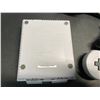 Image 4 : Lot of 1 Super Nintendo Entertainment System (SNES) w/ Cord & 2 Controllers - Used - Powers On/Works