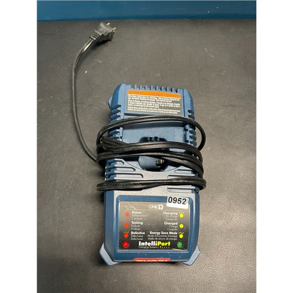 Lot of 1 RYOBI One+ IntelliPort Charger - Used