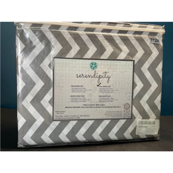 Lot of 1 Serendipity Full Size Sheet Set - Grey Chevron Design