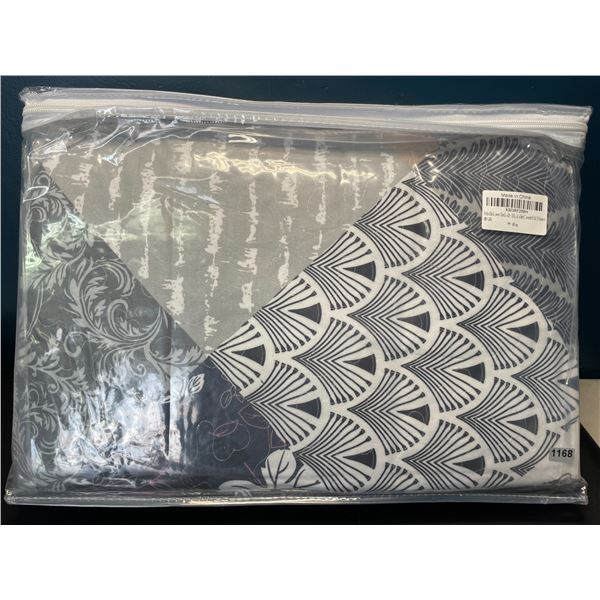 Lot of 1 Brindille Queen Size Quilt/Bedding Set - Patchwork Design - All Season