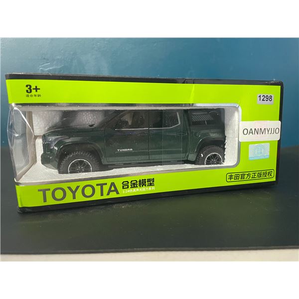Lot of 1 Toyota Tundra Die Cast Model Car