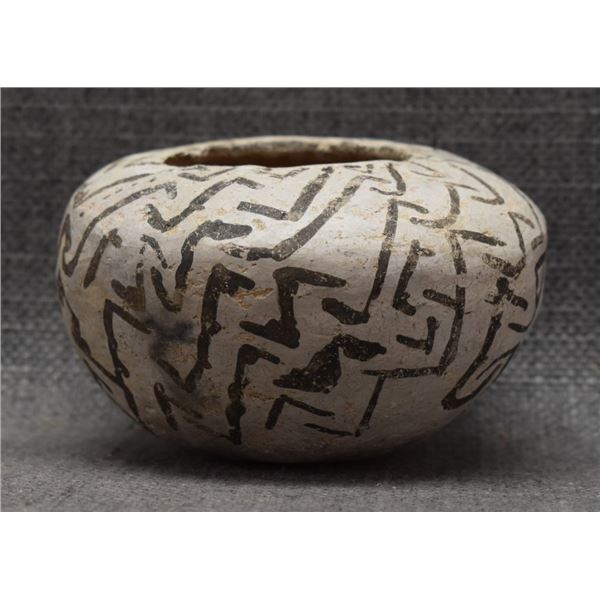 ANASAZI INDIAN POTTERY SEED JAR