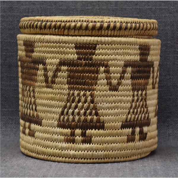 PAPAGO INDIAN LIDDED BASKET