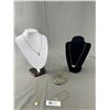 Image 1 : 3 Very Pretty Necklaces and 2 Bracelets