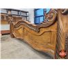 Image 8 : FOUR POST KING SIZE BED (BRAND: AICO) "AMARETTO EDEN" Michael Armini Signature Series - Walnut / Bro