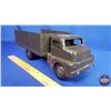 Image 8 : Structo Metal Toy Army Transport/Carrier Truck (4-3/4"H x 5-1/2"W x 12-3/4"L) (SEE PICS!)