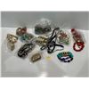 Image 1 : Collection of Costume Jewelry  (minimum of 10 pieces)