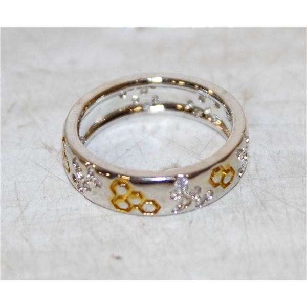 CZ HONEY BEE SIZE 7 RING, NEW