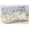 Image 1 : 4 LOTS OF BOMBAY GRAY EMBROIDERED PILLOW COVER 14