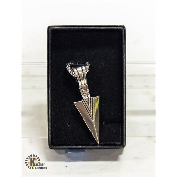 NEW SILVER ALLOY ARROWHEAD PENDANT W/CHAIN