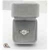 Image 1 : GRA CERTIFIED MOISSANITE VVS D 2.00 CARAT CENTER