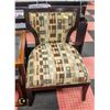 Image 1 : ACCENT CHAIR
