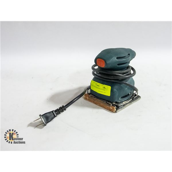 BLACK & DECKER HAND SANDER