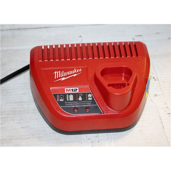 MILWAUKEE M12 CHARGER