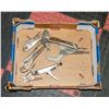 Image 1 : FLAT WITH ASSORTMENT OF VISE GRIP PLIERS -