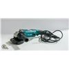 MAKITA 5"-GRINDER WITH DISC