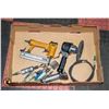 Image 1 : FLAT WITH ASSORTMENT OF AIR TOOLS INCL.