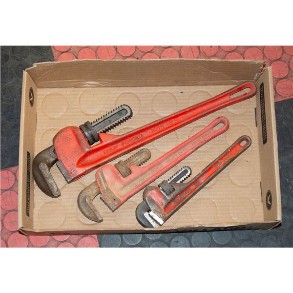FLAT OF 3 PIPE WRENCHES