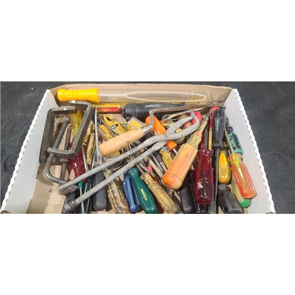 FLAT OF SCREWDRIVERS