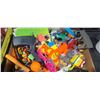 Image 17 : LARGE LOT OF TOYS