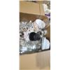 Image 17 : LARGE LOT OF GLASSWARE