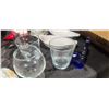 Image 9 : LARGE LOT OF GLASSWARE