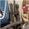 Image 5 : RIGID SHOP VAC, BOOT CLEANING BRUSH, HAMPER WITH CONTENT
