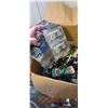 Image 12 : BOX OF ASSORTED TOOLS, POCKET KNIVES, AND MISC