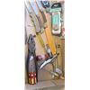 Image 5 : BOX OF ASSORTED TOOLS, POCKET KNIVES, AND MISC