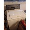 Image 3 : MAYTAG HD ELECTRIC DRYER AND ROPER WASHING MACHINE