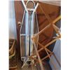 Image 5 : LAUNDRY RACK, 2 IRONS AND IRONING BOARD