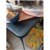 Image 2 : 4 FT X 4 FT FOLDING TABLE