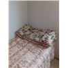 Image 2 : SINGLE BED C/W FRAME AND QUILTS