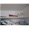 Image 4 : COMPLETE CONTENT OF BEDROOM CLOSET