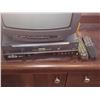 Image 3 : SANYO 14 INCH TV C/W TOSHIBA VHS PLAYER