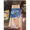 Image 5 : 18 ROLLS OF TOILET PAPER, NEW BOX OF Q-TIPS AND MISC