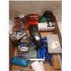 Image 2 : BOX OF MENS TOILETRIES INCL PHILIPS RAZOR