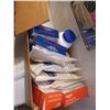 Image 4 : 2 BOXES OF DENTURE CLEANERS AND 2 CASES