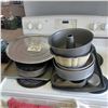 Image 1 : LARGE QTY OF BAKING PANS