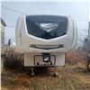Image 3 : ESTATE 2019 WINNIPAGO 25RKS 5TH WHEEL RV WITH AWNING AND SLIDE OUT, HIGHEST BID SUBJET TO APPROVAL