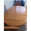 Image 2 : OAK  DINING ROOM TABLE C/W LEAF AND 4 CHAIRS
