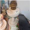 Image 3 : 2 VINTAGE OIL LAMPS WITHOUT GLASS MANTELS