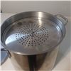 Image 2 : LARGE STAINLESS POT C/W LID