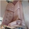 Image 2 : ROSE COLORED COUCH
